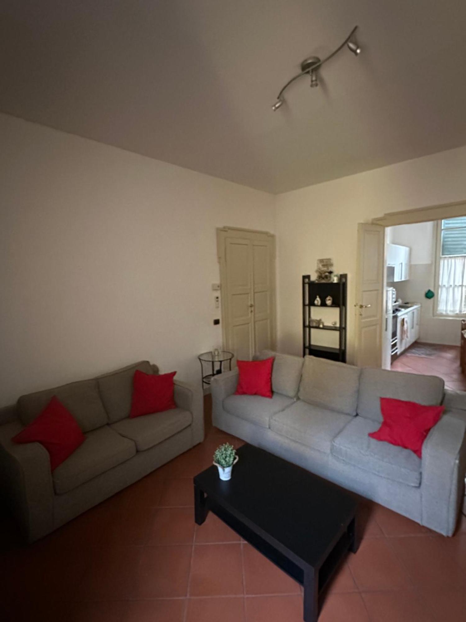 As Apartment *